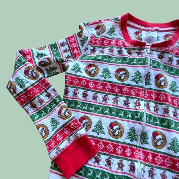 Buc-ee's Striped Christmas Onesie Youth Large - Picture 7 of 12